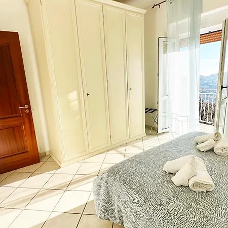 Dimora Alma Panoramiche アパート